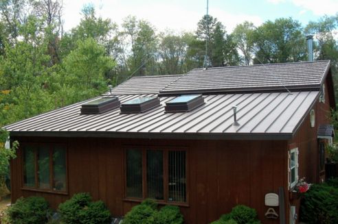 Hiring Metal Roof Contractors: 5 Red Flags To Be Aware Of