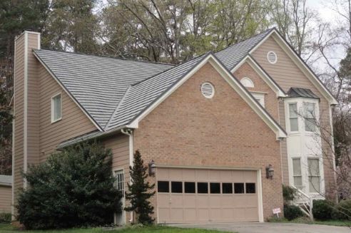 3 Essential Roof Safety Tips for New Homeowners