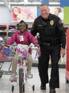 Shop with a Cop Program Photo
